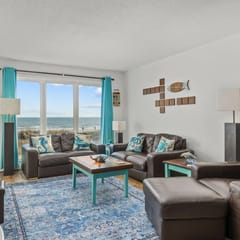Golf Getaway Oceanfront Condo Near Main St, Pool