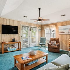 Golfer's Cozy Cottage | Quiet Retreat Near Beach