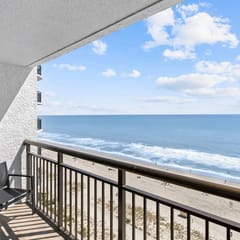 Oceanfront Resort ! Indoor/Outdoor Pools, Lazy River, Views