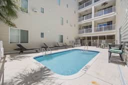 Golf Trip Villa | 3BR Ensuites, Elevator, Beach - Image 4