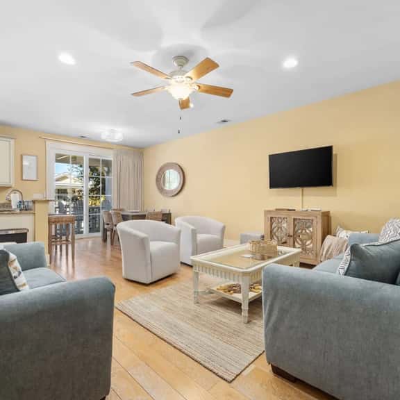 Cozy Holiday Coastal Retreat | North Beach Resort Townhome - Image 1