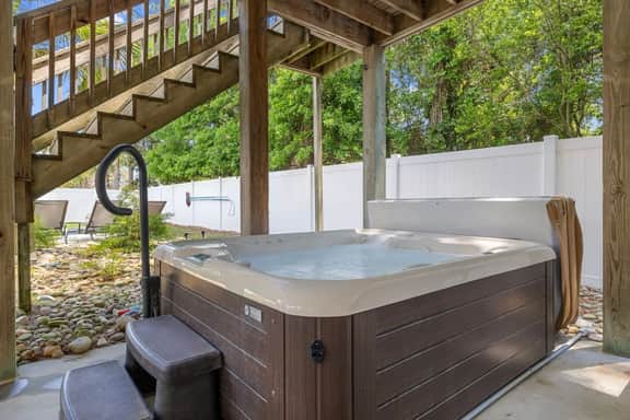 Golfer's House | Heated Pool, Hot Tub, Golf Cart - Image 3