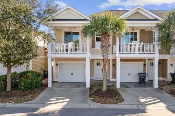 Golfer's Townhome | Resort Pools, Swim-Up Bar - Image 5