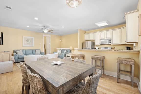 Golfer's Townhome | Resort Pools, Swim-Up Bar - Image 3