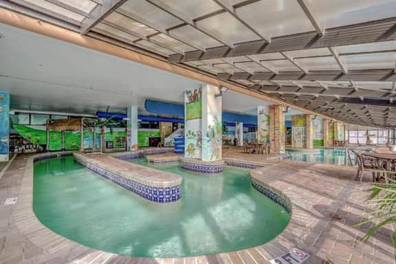 Oceanfront Resort ! Indoor/Outdoor Pools, Lazy River, Views - Image 2