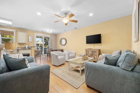 Golfer's Townhome | Resort Pools, Swim-Up Bar - Image 1