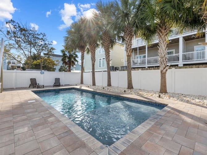 Golf Group House | Heated/Chilled Pool, 2-Min to Beach